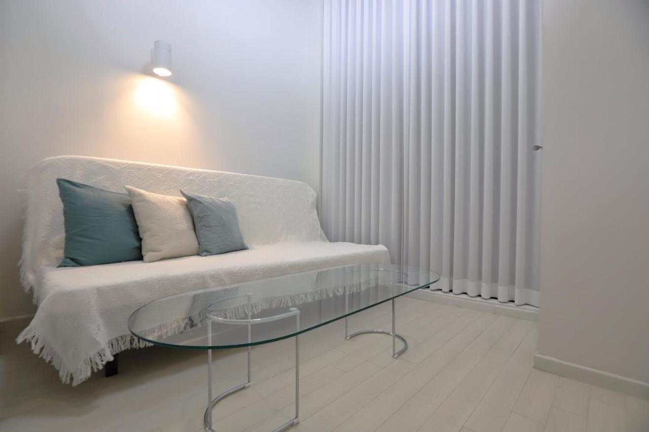 Apartment J Garden Myeongdong Station سيول المظهر الخارجي الصورة